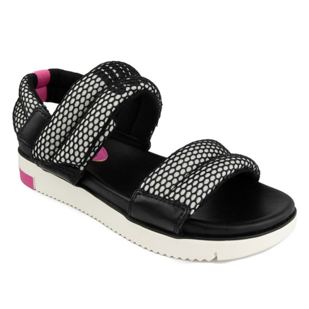 Juicy Impatient Black Fuchsia Sandals